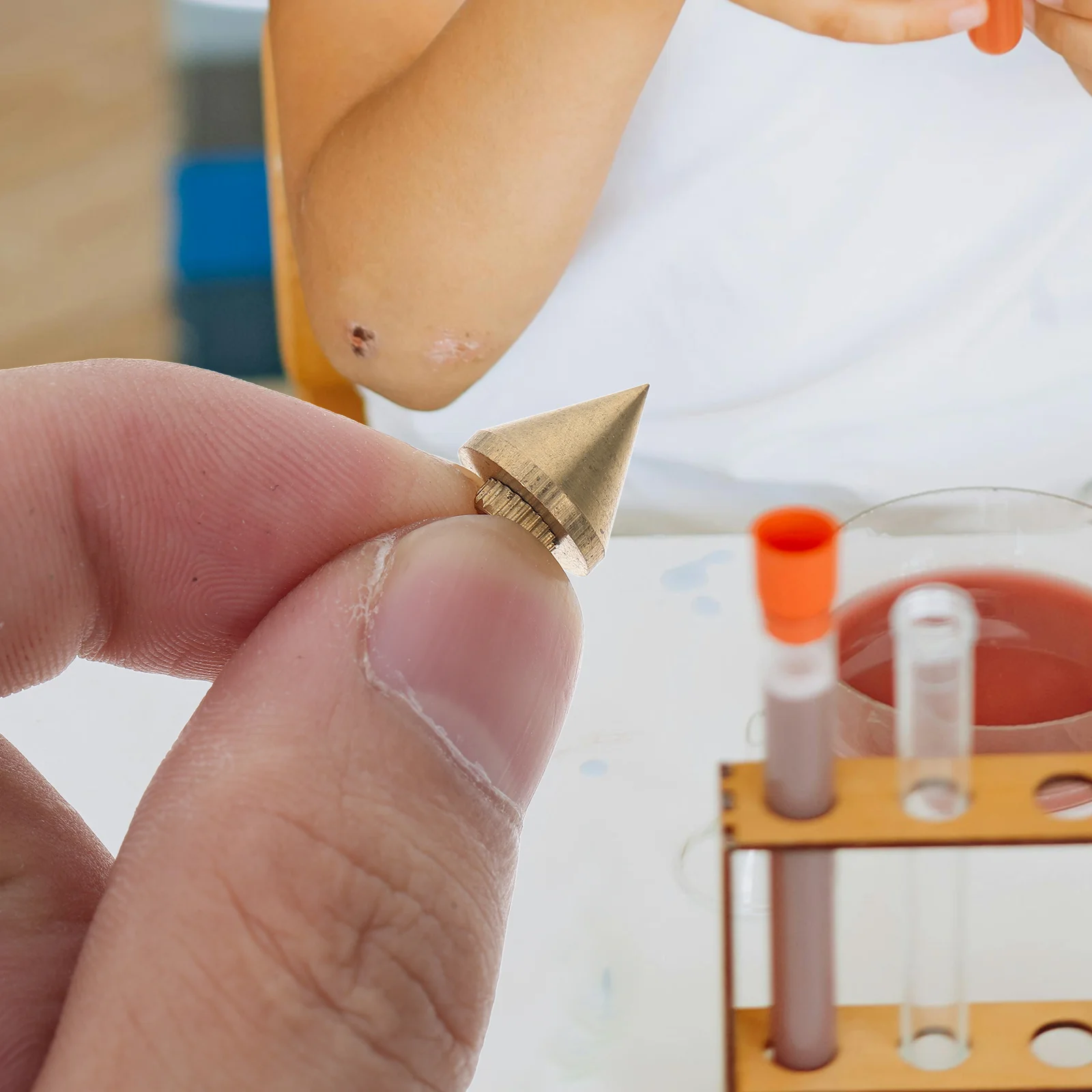 Copper Cone Plumb Small Weight Physics Teaching Aid Gravity Cone Middle School Education Equipment Flat Throw Experiment
Copper Cone Plumb Small Weight Physics Teaching Aid Gravity Cone Middle School Education Equipment Flat Throw Experiment