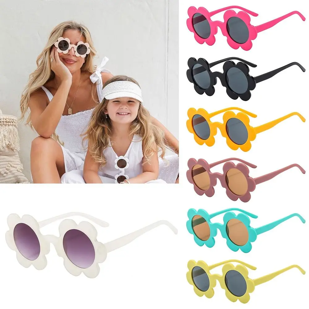 Cute Round Sunflower Sunglasses UV400 Protection Y2K Flower Shades Sun Glasses for Women
Cute Round Sunflower Sunglasses UV400 Protection Y2K Flower Shades Sun Glasses for Women