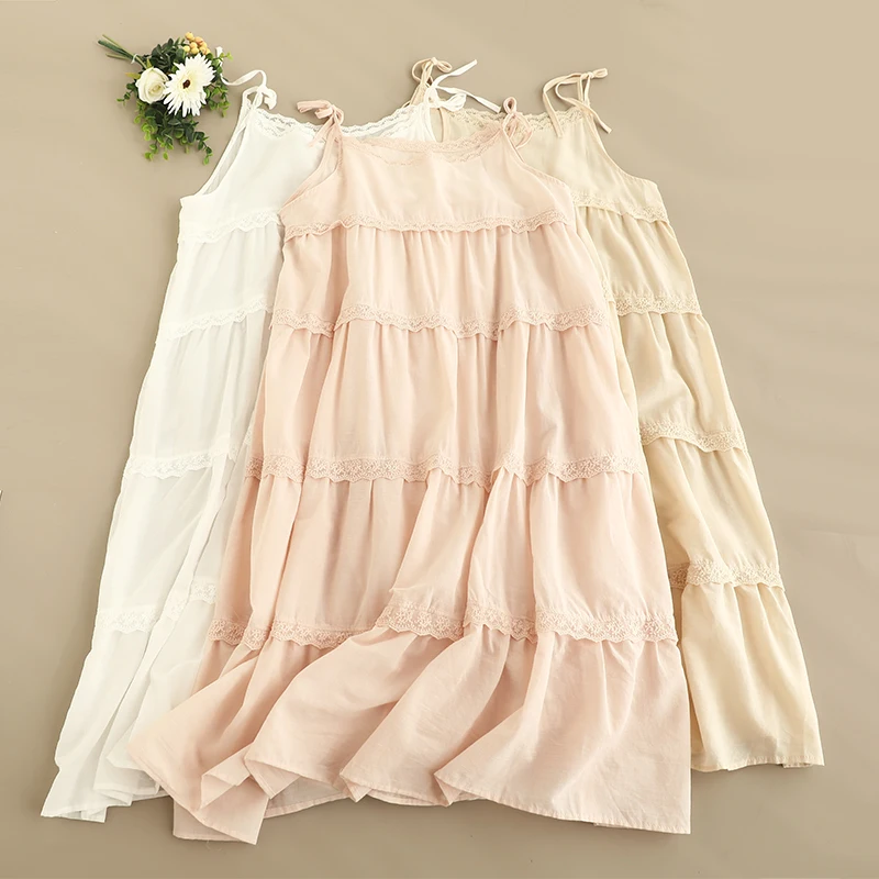 Japanese Sweet Mori Girl Lace Patchwork Spaghetti Strap Dress Women Summer New Solid Color Kawaii Cute Sleeveless Slip Dresses
Japanese Sweet Mori Girl Lace Patchwork Spaghetti Strap Dress Women Summer New Solid Color Kawaii Cute Sleeveless Slip Dresses