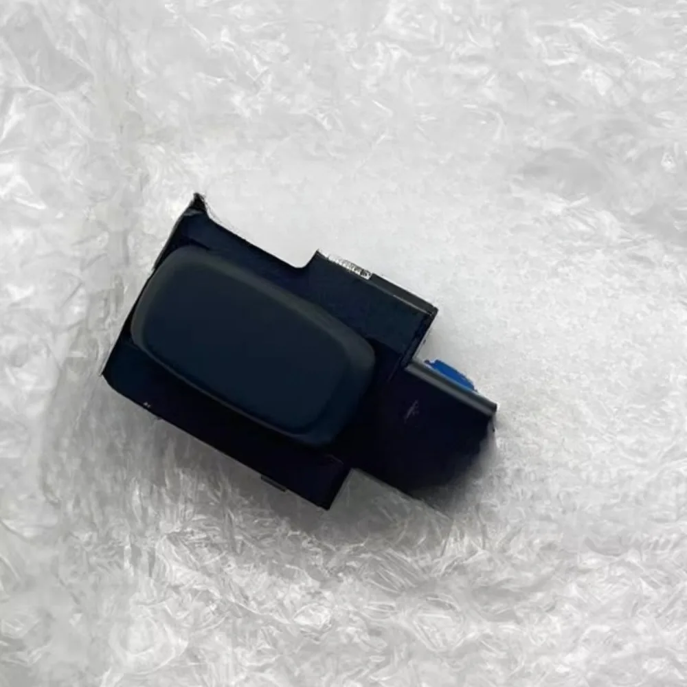 Button Adjusting Electric Seat Forward Backward for Buick Excelle VELITE 6 for Chevrolet Menlo Monza Brand New Genuine
Button Adjusting Electric Seat Forward Backward for Buick Excelle VELITE 6 for Chevrolet Menlo Monza Brand New Genuine