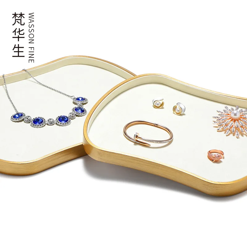Factory direct supply of high-end jewelry display tray ring bracelet Wenwan storage tray light luxury jewelry viewing tray
Factory direct supply of high-end jewelry display tray ring bracelet Wenwan storage tray light luxury jewelry viewing tray
