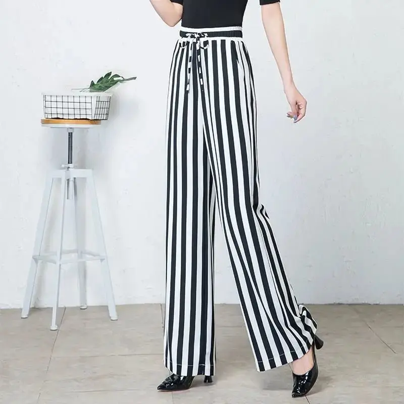 Chiffon Stripe Wide Leg Pants Women 2023 Lace Up Waist Straight Trousers Summer Casual Baggy High Waist Pantalones Plus Size
Chiffon Stripe Wide Leg Pants Women 2023 Lace Up Waist Straight Trousers Summer Casual Baggy High Waist Pantalones Plus Size