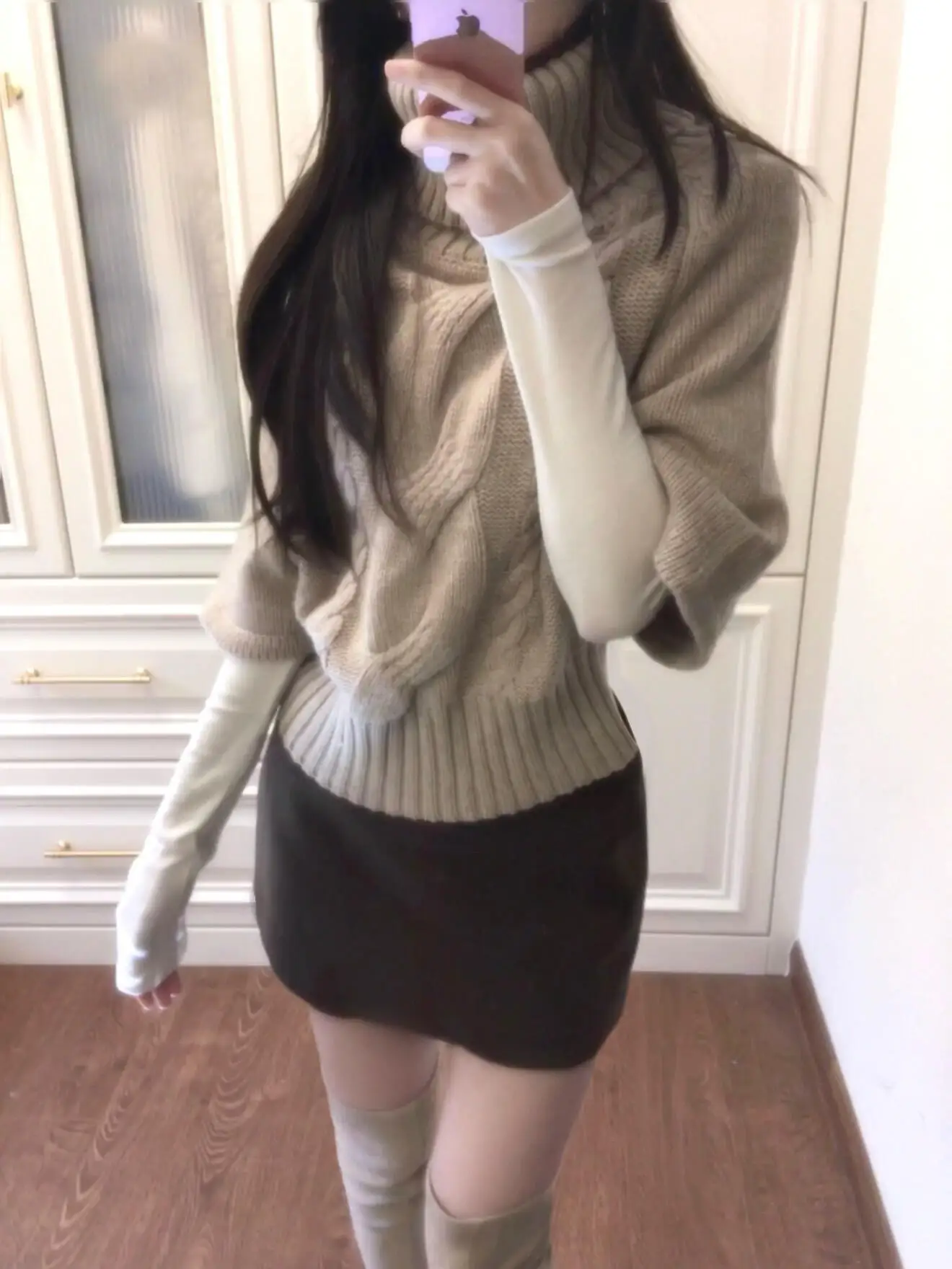 Thickened High Collar Sweater Knitted Winter Outerwear Lazy Style Inner Match High End Feeling Overhead Women's Knitwear
Thickened High Collar Sweater Knitted Winter Outerwear Lazy Style Inner Match High End Feeling Overhead Women's Knitwear