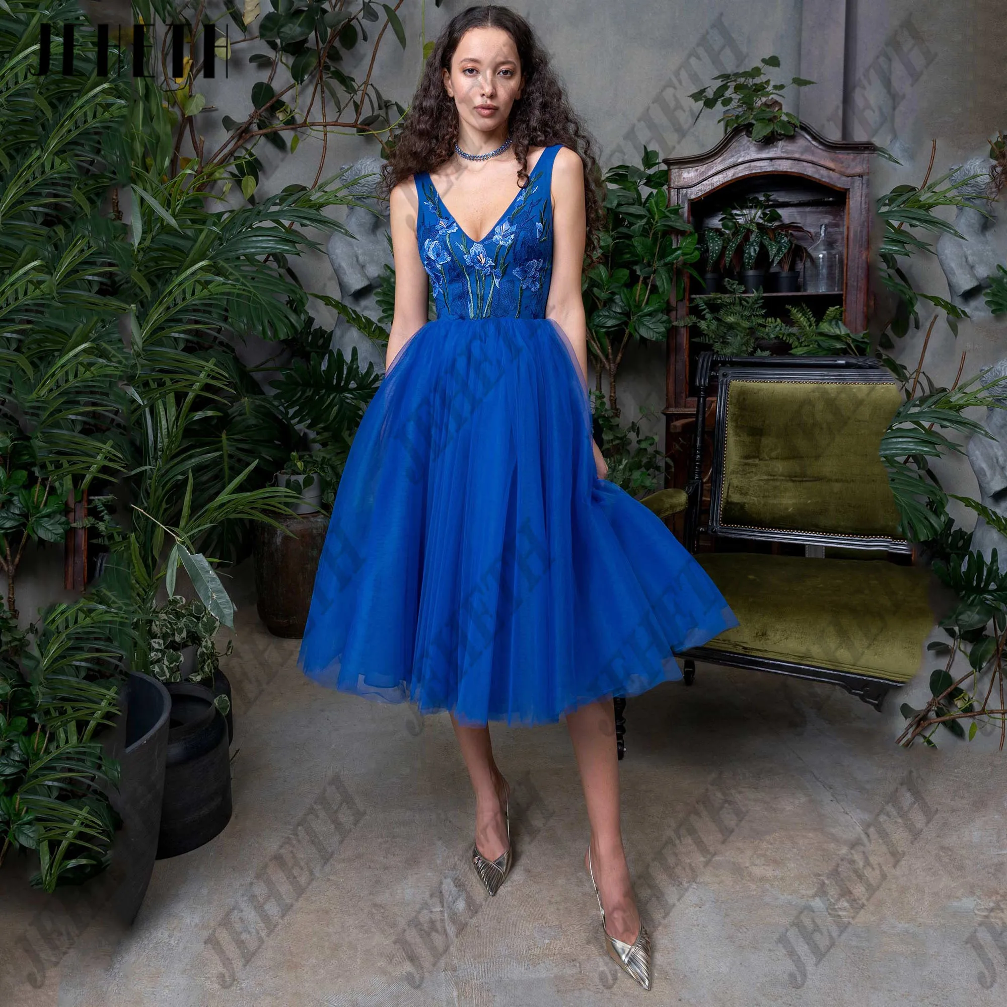 JEHETH Flowers Midi Prom Dress Sleeveless Tulle A Line V-Neck Evening Gowns Women Formal Party Event Birthday Dress Customized
JEHETH Flowers Midi Prom Dress Sleeveless Tulle A Line V-Neck Evening Gowns Women Formal Party Event Birthday Dress Customized