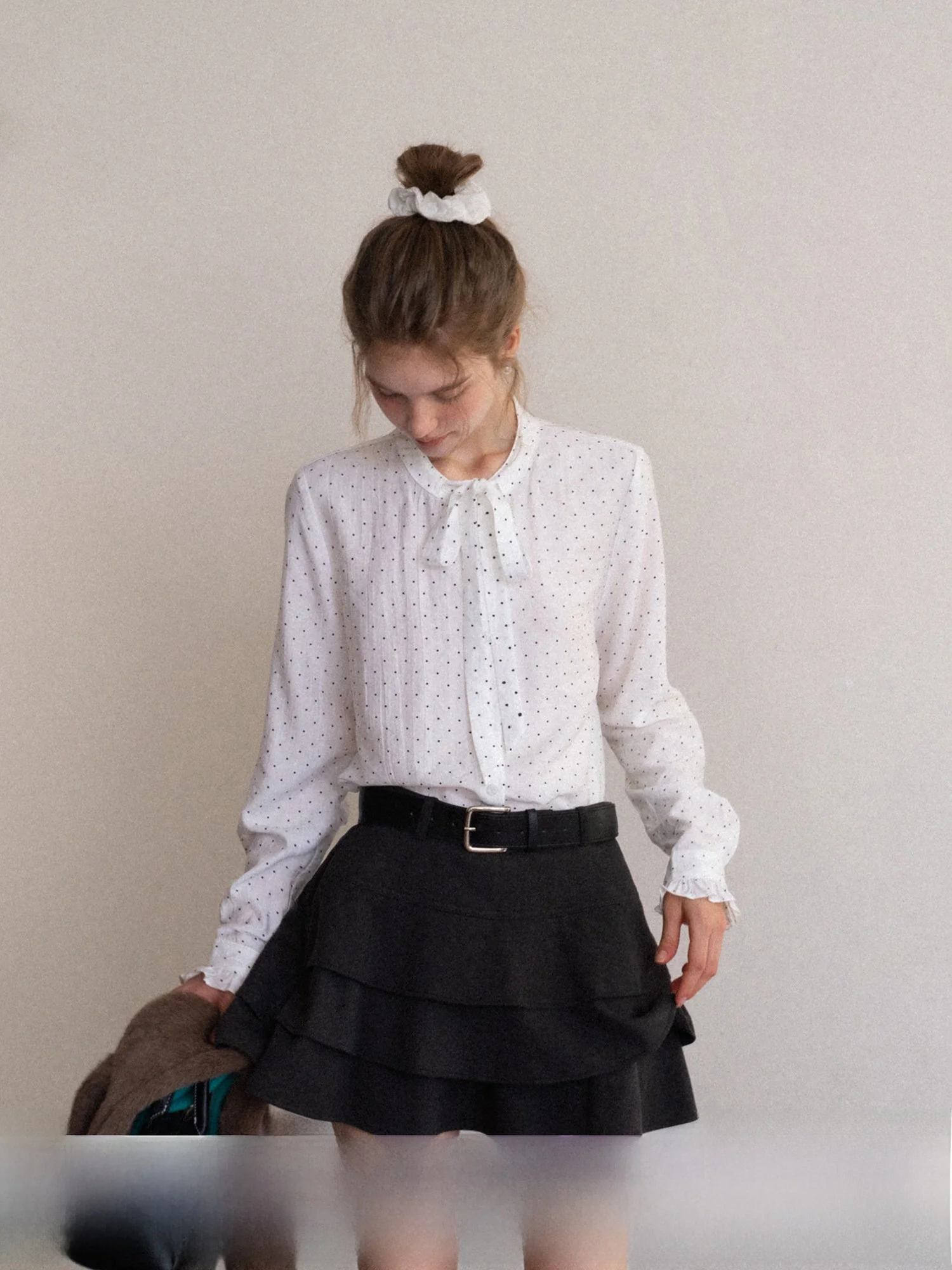 Eggka Korean Sle round Ne Polka Dot Long Sve Casual irt Women's Slimming Commute Top Breathable Comfortable Fit
Eggka Korean Sle round Ne Polka Dot Long Sve Casual irt Women's Slimming Commute Top Breathable Comfortable Fit