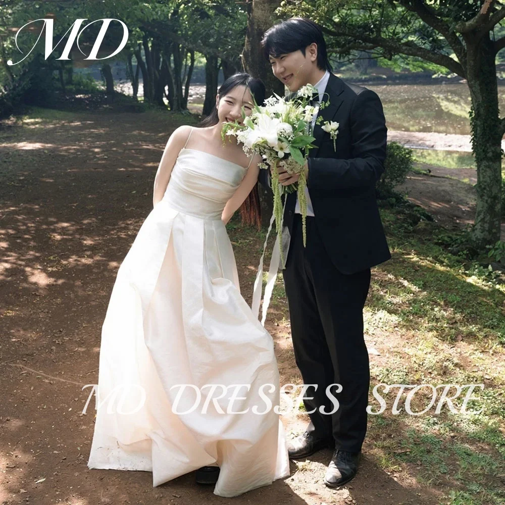 MD Simple A-line Wedding Dresses Korea Photoshoot Spaghetti Straps Customized Reception Dresses 2025 Evening Party Dresses
MD Simple A-line Wedding Dresses Korea Photoshoot Spaghetti Straps Customized Reception Dresses 2025 Evening Party Dresses