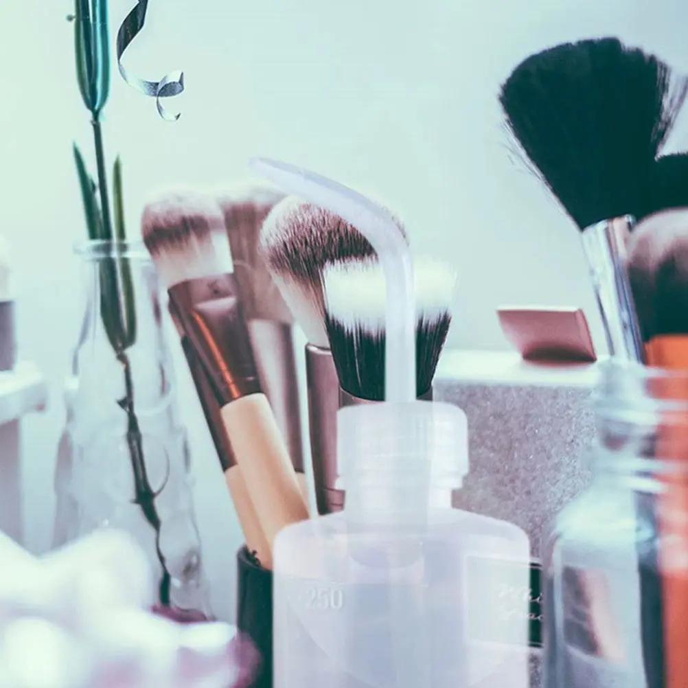 3pcs Squeeze Watering Kettle Durable Smooth No Burrs Easy Clean Practical Planting Tool For Home Garden Flower Watering Can
3pcs Squeeze Watering Kettle Durable Smooth No Burrs Easy Clean Practical Planting Tool For Home Garden Flower Watering Can