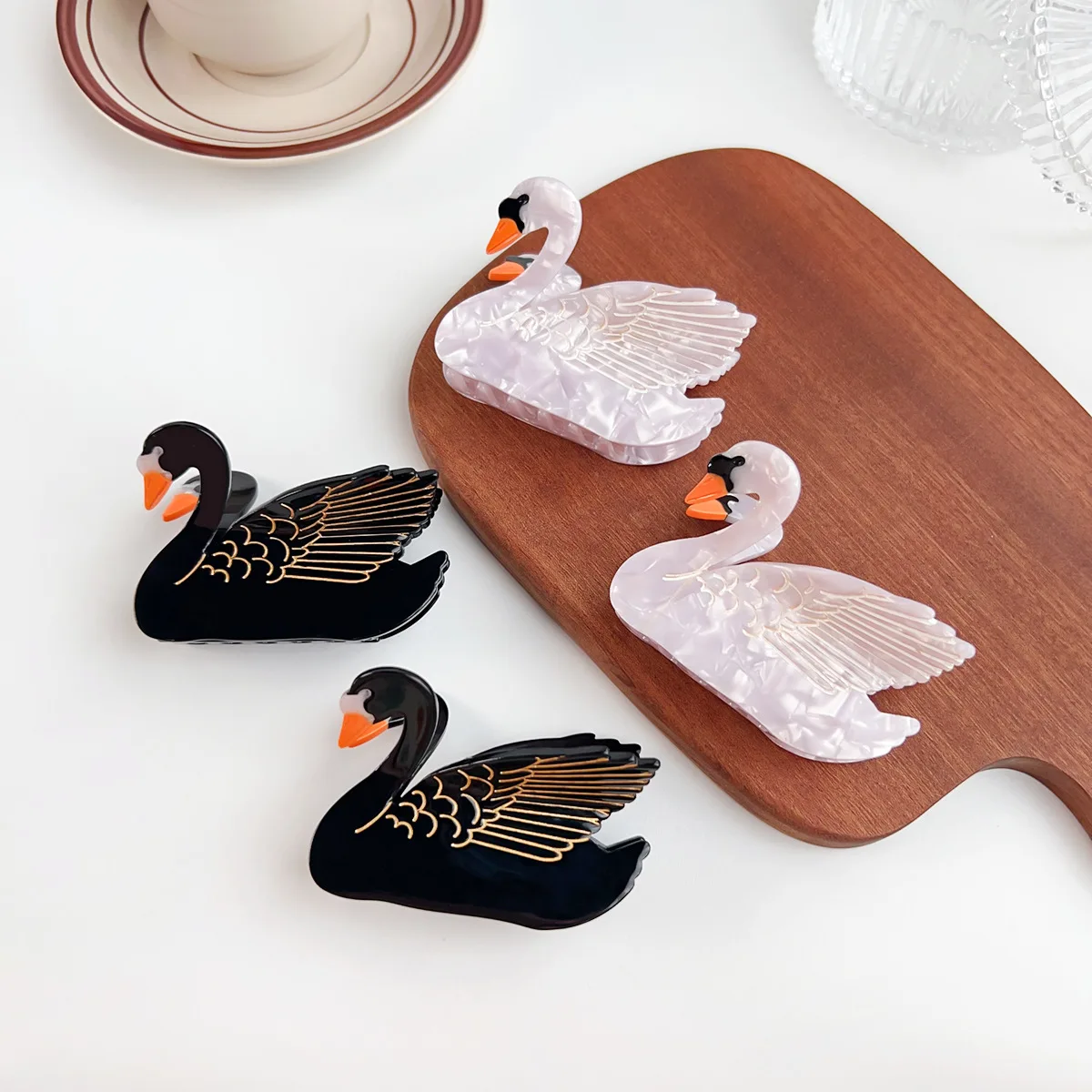 DS New Style Animal Swan Hair Claw Eco-friendly Acetate Claw Clips Black White Swan Crab Hair Clips for Women Hair Accessories
DS New Style Animal Swan Hair Claw Eco-friendly Acetate Claw Clips Black White Swan Crab Hair Clips for Women Hair Accessories