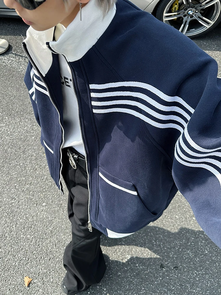 Мужская спортивная куртка American Stripe Color Block: весенне-осенняя, свободного кроя, с воротником-стойкой, оригинальный дизайн, парная верхняя одежда
Мужская спортивная куртка American Stripe Color Block: весенне-осенняя, свободного кроя, с воротником-стойкой, оригинальный дизайн, парная верхняя одежда