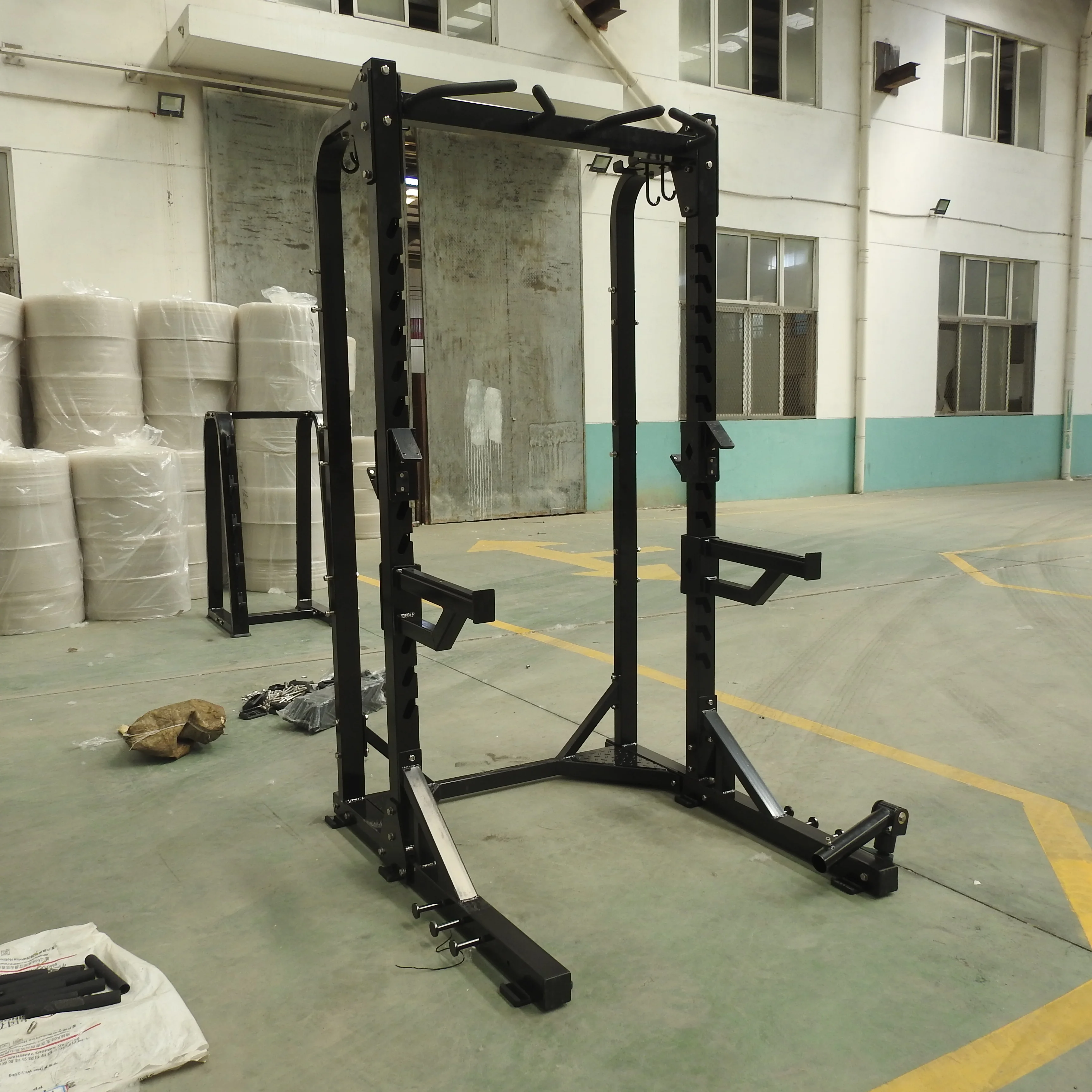 2026 Home Gym Power Cage Squat Rack Multifunctional Smith Machine Frame
2026 Home Gym Power Cage Squat Rack Multifunctional Smith Machine Frame