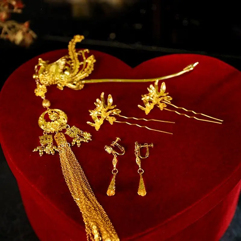 Xiuhe Headwear Gold Plated Chinese Classical Bride Wedding Dragon and Phoenix Jacket Hair Accessories Phoenix Tassel Hairpin
Xiuhe Headwear Gold Plated Chinese Classical Bride Wedding Dragon and Phoenix Jacket Hair Accessories Phoenix Tassel Hairpin