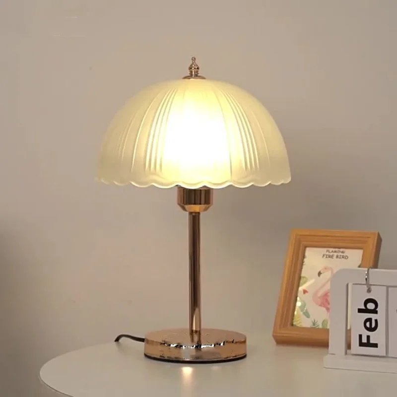 Bedlight Ins style light luxury high-end feeling, wedding eternal light atmosphere decoration, rechargeable bedroom crystal peta
Bedlight Ins style light luxury high-end feeling, wedding eternal light atmosphere decoration, rechargeable bedroom crystal peta