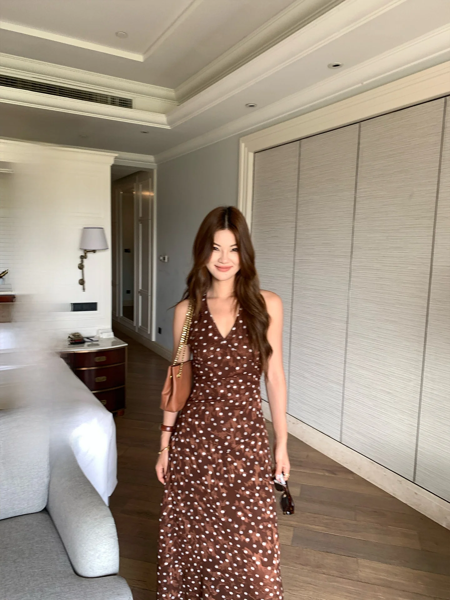 Retro V-neck Polka Dot Tie Waist Sleeveless Long Dress Women Summer Slim Fit A-line Skirt Polyester Fiber Daily Wear
Retro V-neck Polka Dot Tie Waist Sleeveless Long Dress Women Summer Slim Fit A-line Skirt Polyester Fiber Daily Wear