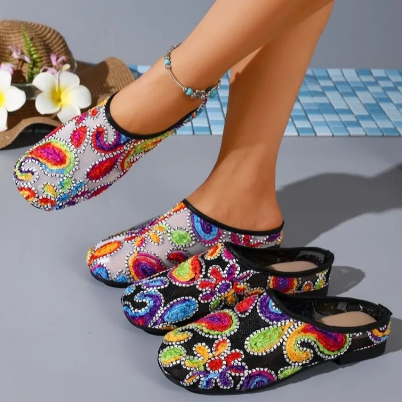 Retro Style Ethnic Embroidery Embroidered Slippers Summer Baotou Soft Sole Outside Fashion Women's Shoes
Retro Style Ethnic Embroidery Embroidered Slippers Summer Baotou Soft Sole Outside Fashion Women's Shoes