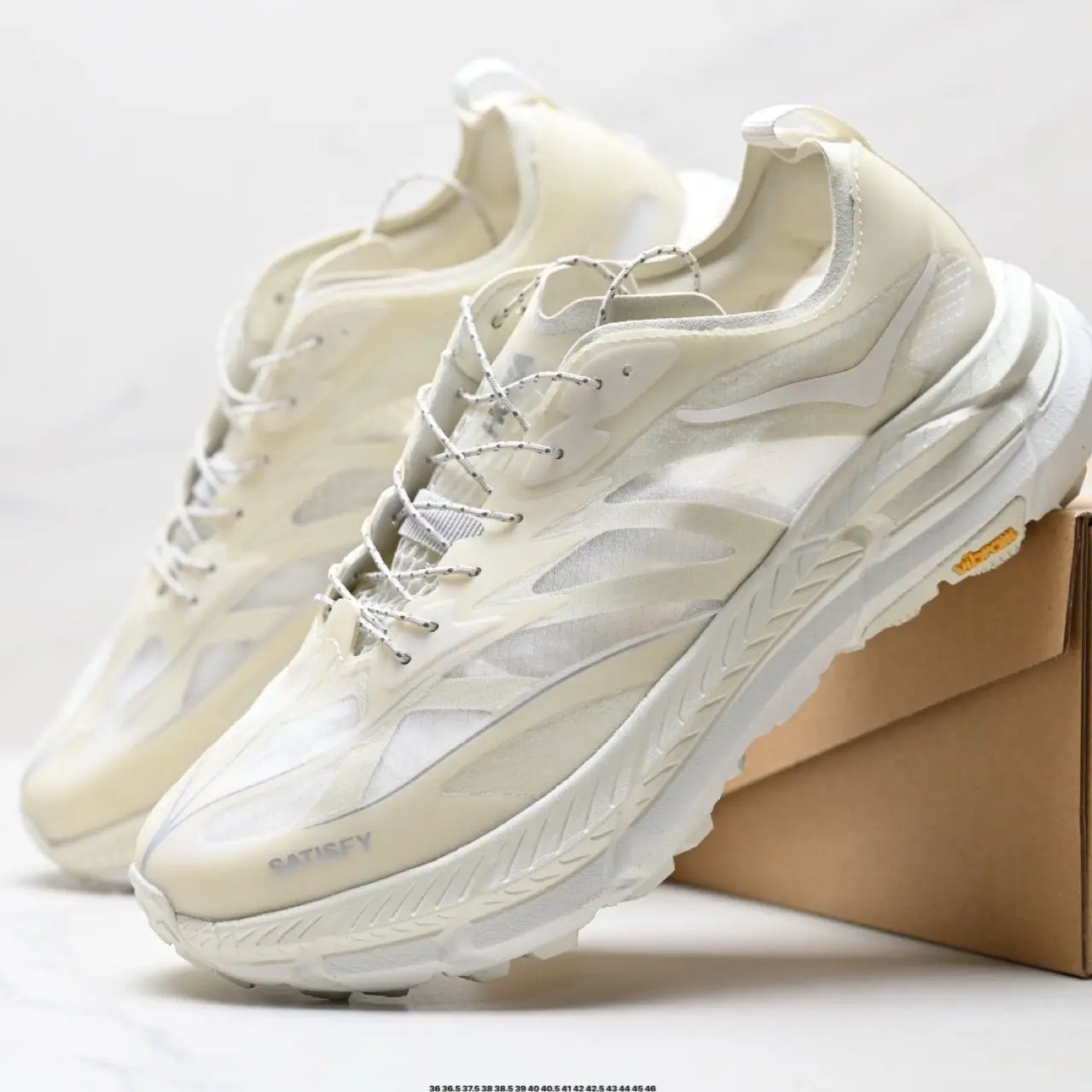 New Hot Sale Unisex Breathable Professional Wearable Walking Shoes Mountaineering Shoes Comfortable Shoes Very Good
New Hot Sale Unisex Breathable Professional Wearable Walking Shoes Mountaineering Shoes Comfortable Shoes Very Good