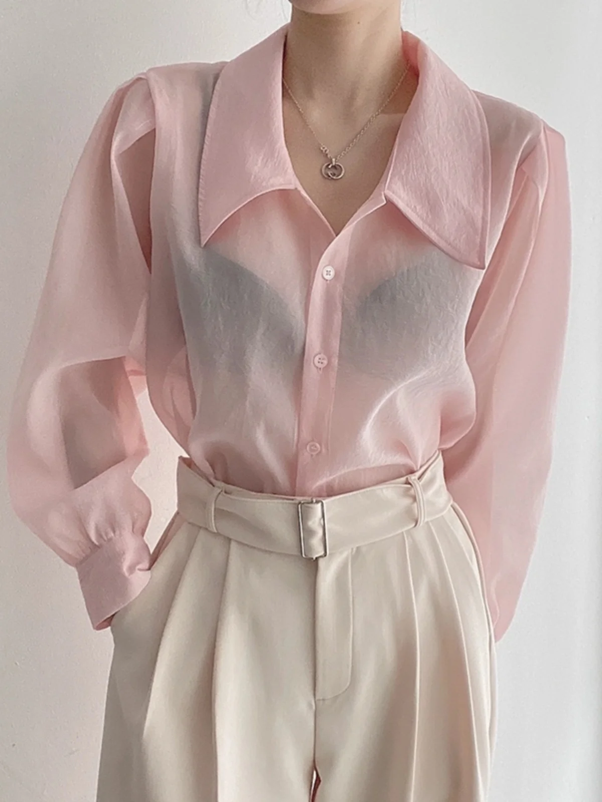 Fashionable Chic Women's Shirt Slightly Transparent Clever Design Spring 2025 Stylish Sexy Top Korean Style Loose Fit Long Sl...
Fashionable Chic Women's Shirt Slightly Transparent Clever Design Spring 2025 Stylish Sexy Top Korean Style Loose Fit Long Sl...