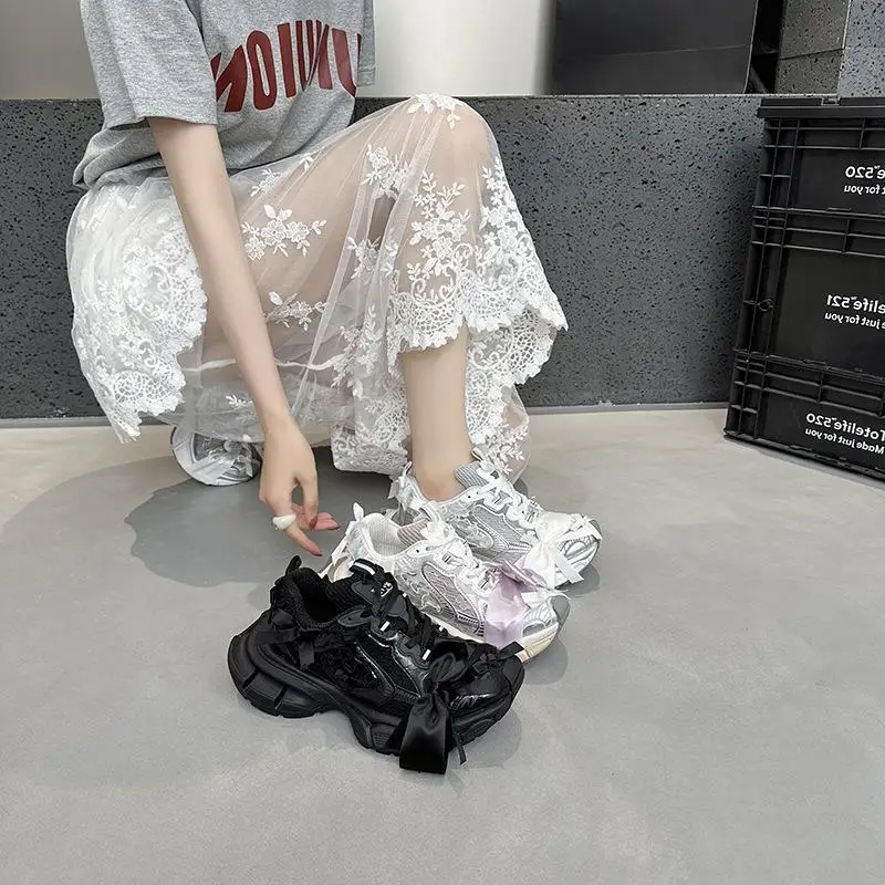 Vintage Leather Dad Shoes Women's Half Slip-On Lace Knot Sports Sneakers Parisian Lace Outsole Rubber Casual Footwear
Vintage Leather Dad Shoes Women's Half Slip-On Lace Knot Sports Sneakers Parisian Lace Outsole Rubber Casual Footwear