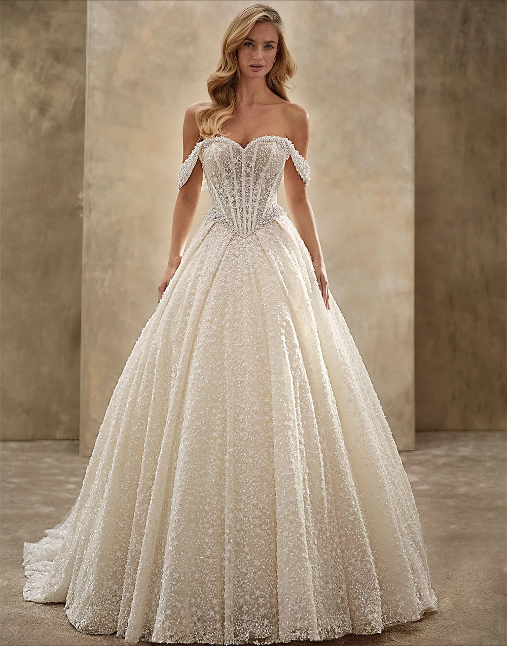 Customized Boho Ivory Organza Wedding Dress Soft Sweetheart Off the Shoulder Bridal Gowns Sexy A-Line Court Train Robe de mariée
Customized Boho Ivory Organza Wedding Dress Soft Sweetheart Off the Shoulder Bridal Gowns Sexy A-Line Court Train Robe de mariée