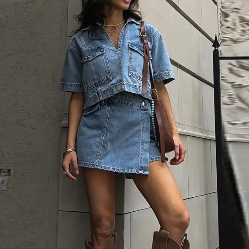 Casual Short Sleeve Pocket Denim Set Elegant V-neck Top and Button Shorts Pant Outfits Fashion Hight Street Solid Color 2Pc Suit
Casual Short Sleeve Pocket Denim Set Elegant V-neck Top and Button Shorts Pant Outfits Fashion Hight Street Solid Color 2Pc Suit