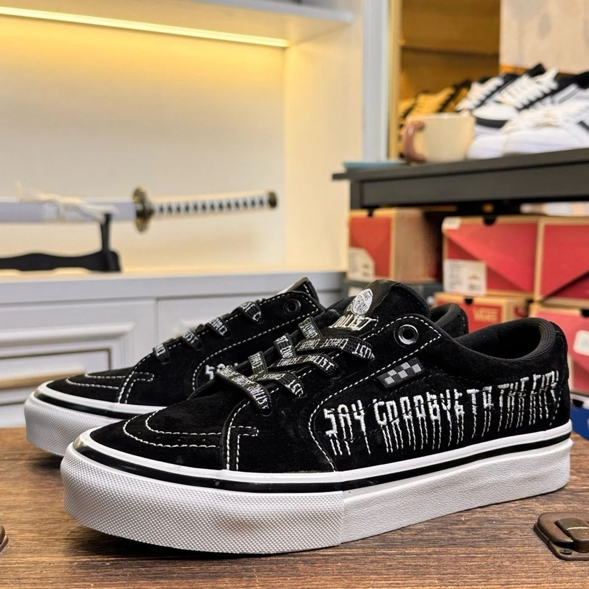 2026 New Black White Low Top Canvas Shoes Unisex Retro Classic Skateboard Couple Casual Sneakers
2026 New Black White Low Top Canvas Shoes Unisex Retro Classic Skateboard Couple Casual Sneakers