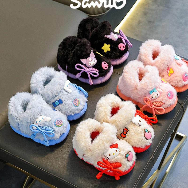 Осенне-зимняя домашняя обувь в стиле аниме Cinnamoroll, хлопковые тапочки My Melody, плюшевые тапочки с героями мультфильмов «Hello Kitty», теплые тапочки Kuromi
Осенне-зимняя домашняя обувь в стиле аниме Cinnamoroll, хлопковые тапочки My Melody, плюшевые тапочки с героями мультфильмов «Hello Kitty», теплые тапочки Kuromi