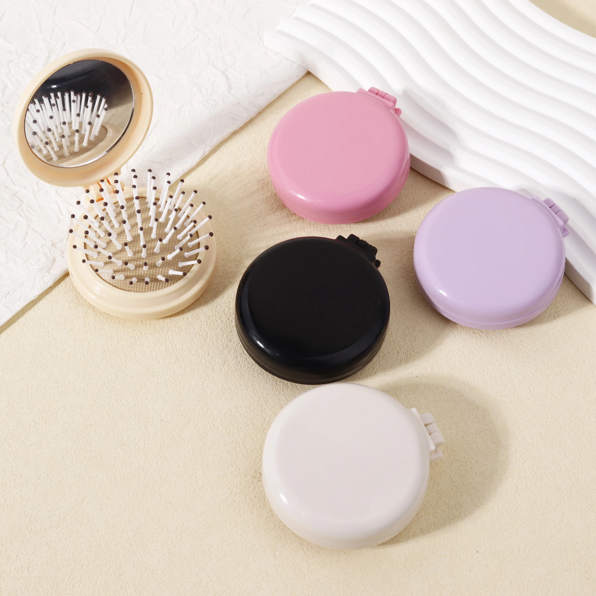 5pcs foldable airbag comb,foldable pocket comb with mini makeup mirror,integrated flip cover design,Special for real hair wigs
5pcs foldable airbag comb,foldable pocket comb with mini makeup mirror,integrated flip cover design,Special for real hair wigs