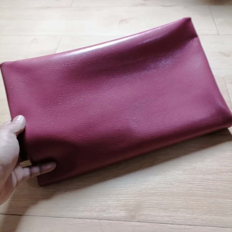 1.1/1.2mm Deep Pink Vegetable-Tanned Sheepskin. Top-Grain Leather. Genuine Leather Fabric. DIY For Bags By Hand. Whole Sheepskin
1.1/1.2mm Deep Pink Vegetable-Tanned Sheepskin. Top-Grain Leather. Genuine Leather Fabric. DIY For Bags By Hand. Whole Sheepskin