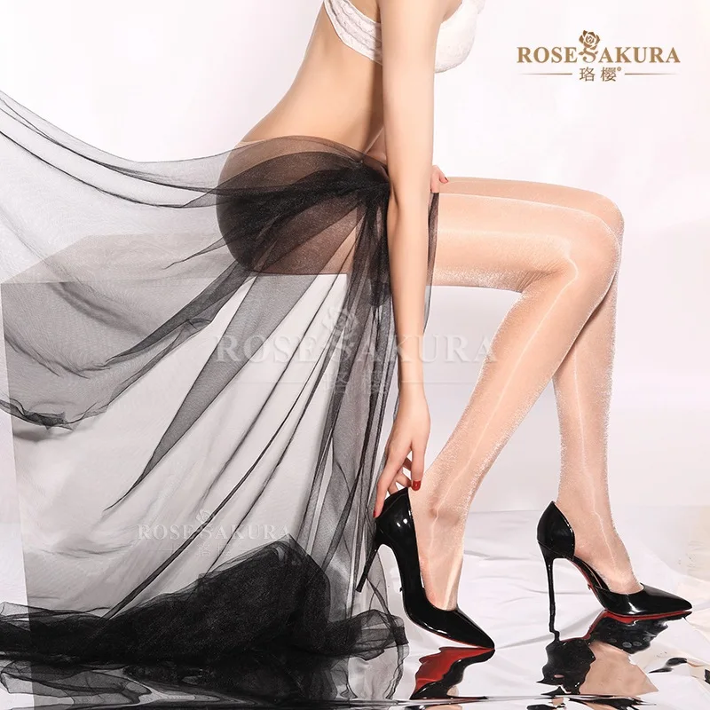 Сексуальное бесшовное белье Luo Ying8218 Oil Shiny Series: гладкое, блестящее, черное, шелковистое, с закрытым кроем, тонкое
Сексуальное бесшовное белье Luo Ying8218 Oil Shiny Series: гладкое, блестящее, черное, шелковистое, с закрытым кроем, тонкое