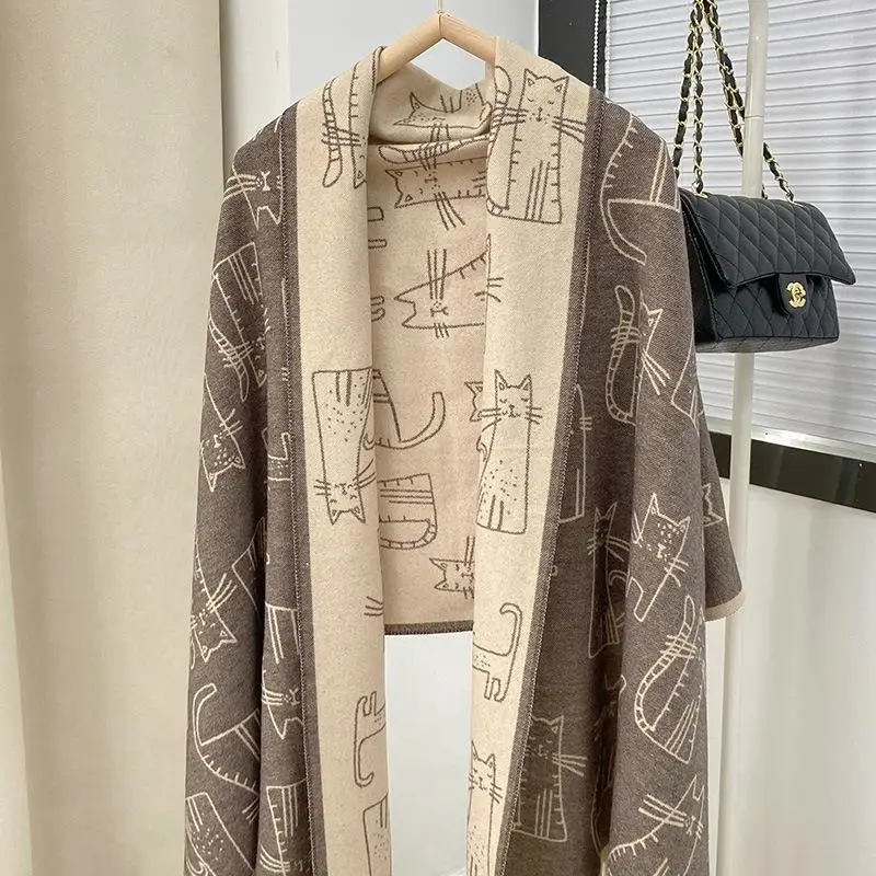 Женский теплый шарф с кисточками и мультяшным принтом, осенне-зимняя шаль, толстые шарфы из искусственного кашемира, уличные Bufandas Invierno Mujer, новинка 2026 года
Женский теплый шарф с кисточками и мультяшным принтом, осенне-зимняя шаль, толстые шарфы из искусственного кашемира, уличные Bufandas Invierno Mujer, новинка 2026 года