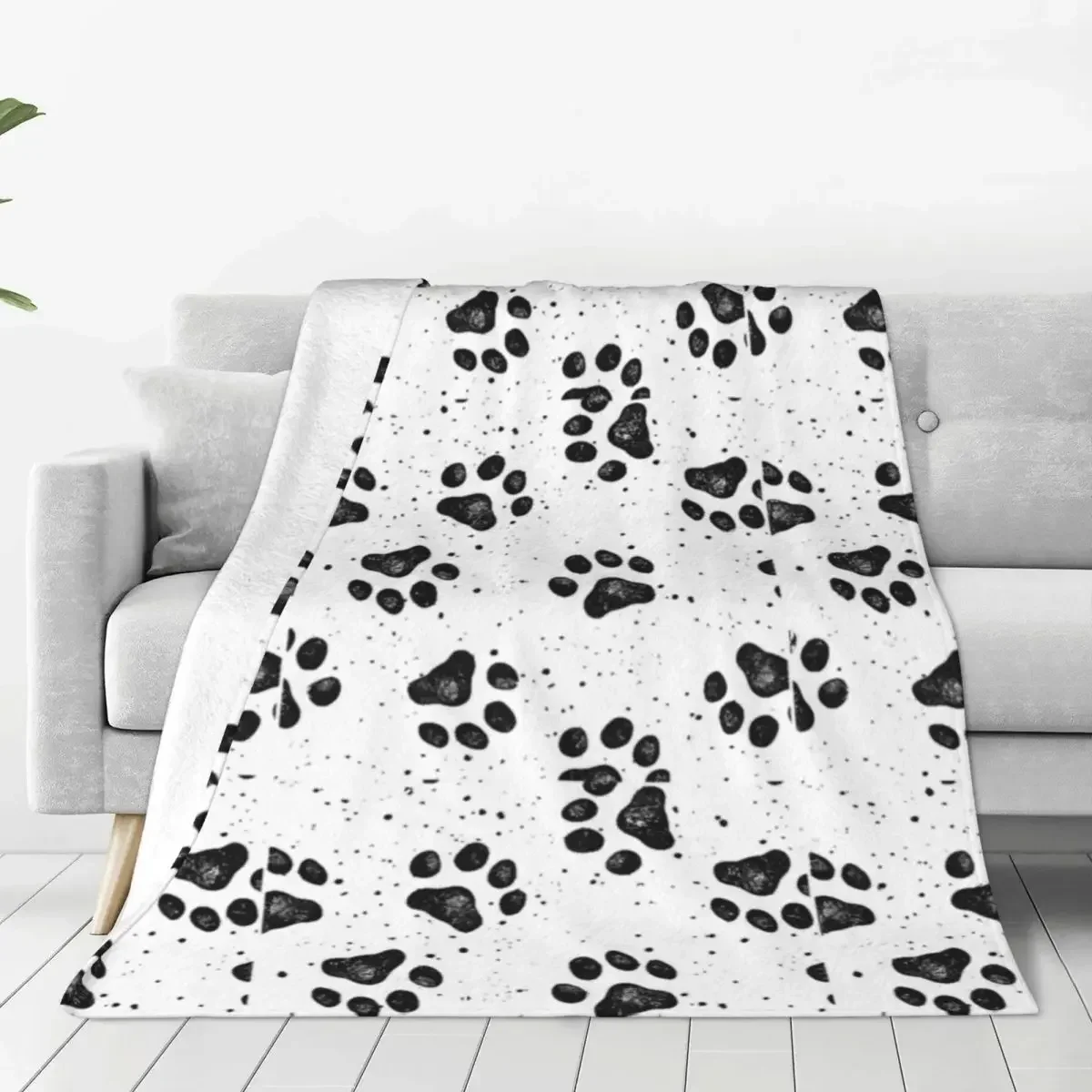 Black Dog Paw Flannel Blankets Quality Super Warm Animal Feet Bedding Throws Winter Picnic Living Room Graphic Bedspread
Black Dog Paw Flannel Blankets Quality Super Warm Animal Feet Bedding Throws Winter Picnic Living Room Graphic Bedspread
