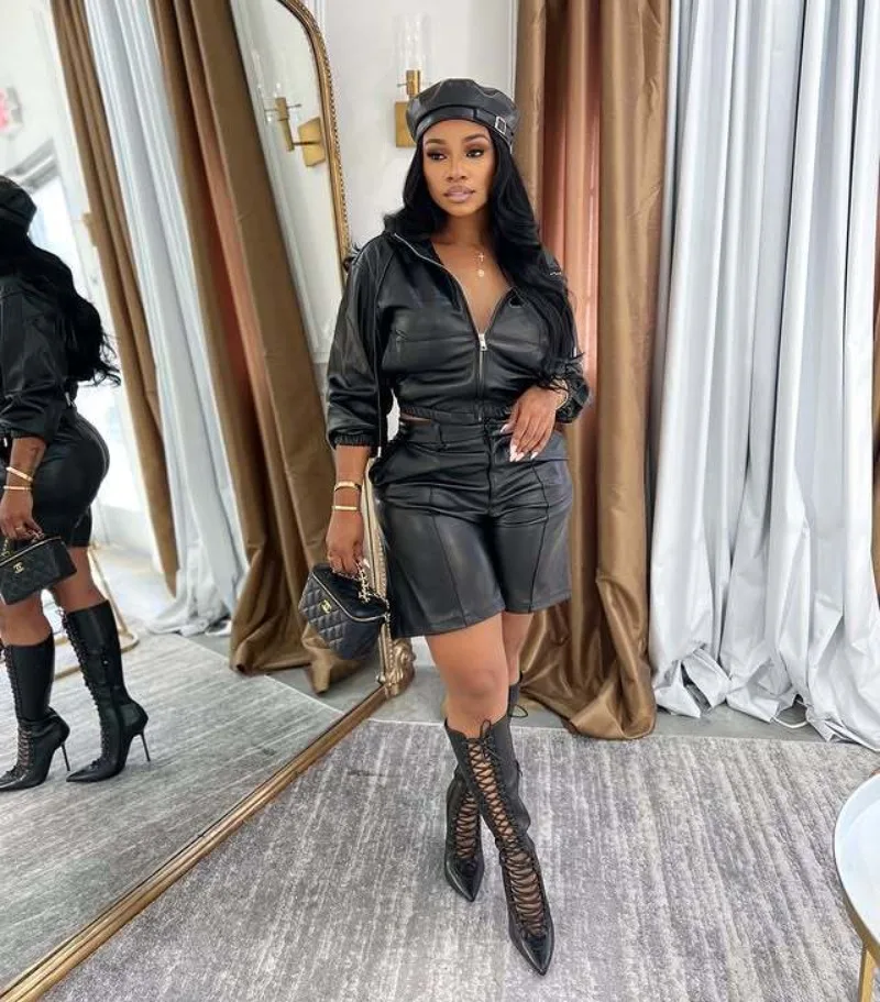 PU Leather 2 Piece Set Long Sleeve Zip-up Hooded Jackets Crop Tops + Button Fly High Waist Shorts Women Fashion Casual Suits
PU Leather 2 Piece Set Long Sleeve Zip-up Hooded Jackets Crop Tops + Button Fly High Waist Shorts Women Fashion Casual Suits