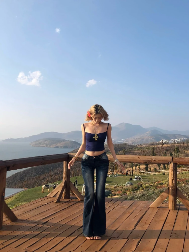 American Retro Flared Low Waist Wide Hip Jeans Women Slimming Waed Design Sense Drag Long Pants Loose Sle Deep Color
American Retro Flared Low Waist Wide Hip Jeans Women Slimming Waed Design Sense Drag Long Pants Loose Sle Deep Color