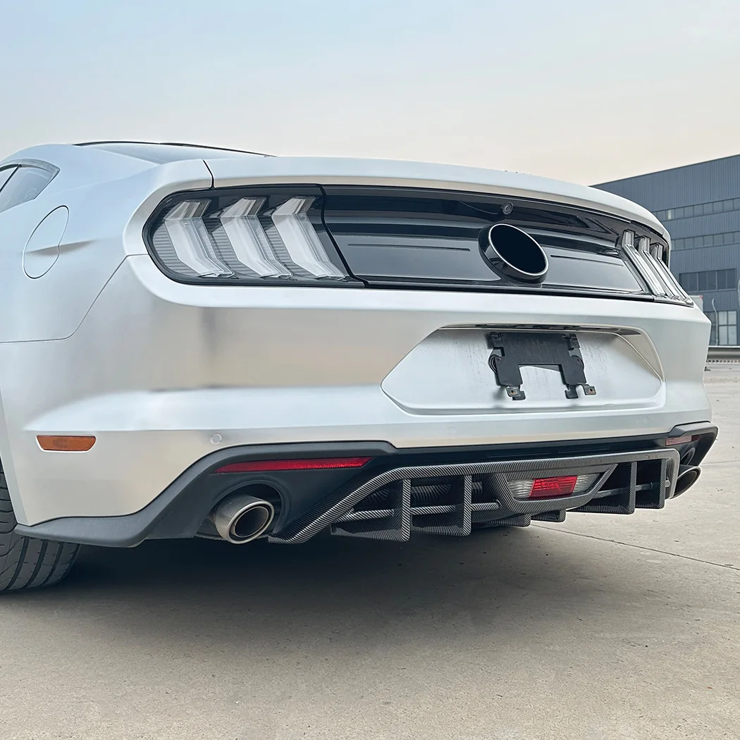For Ford Mustang MK6.5 2018-2023 Gloss Black rear lip diffuser tail spoiler modification
For Ford Mustang MK6.5 2018-2023 Gloss Black rear lip diffuser tail spoiler modification
