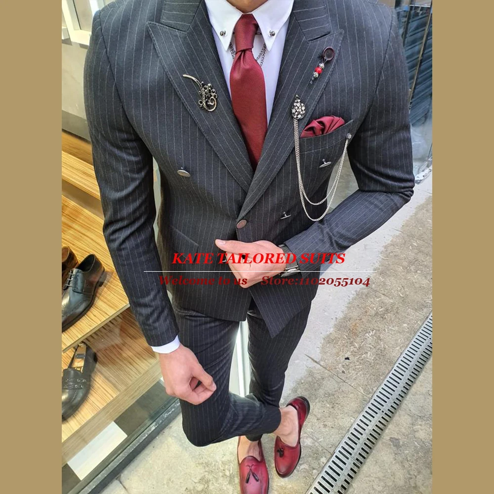 Grey Pinstripe Suits Men Slim Fit Double Breasted Business Office Blazer Tailore Made 2 Pieces Formal Groom Wear Wedding Tuxedo
Grey Pinstripe Suits Men Slim Fit Double Breasted Business Office Blazer Tailore Made 2 Pieces Formal Groom Wear Wedding Tuxedo