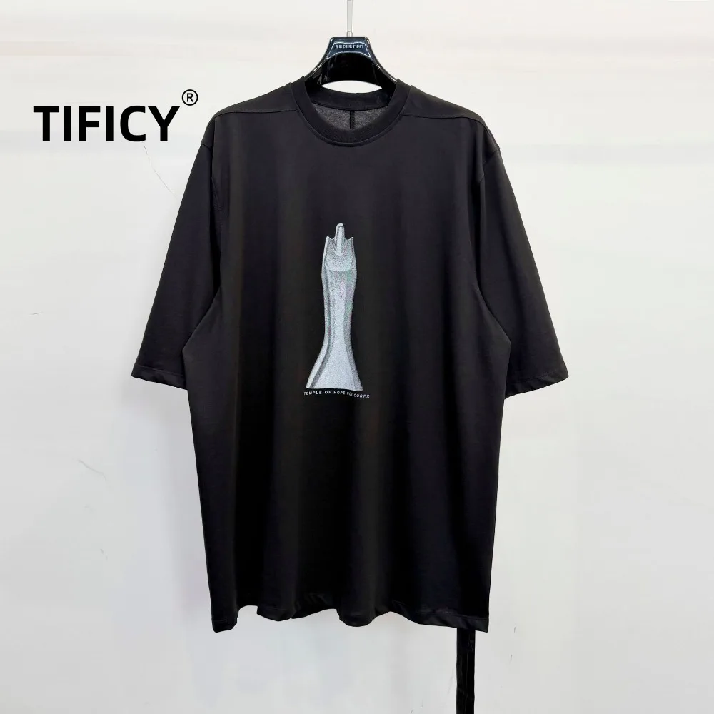 High Street RO Tees Spring and Summer New Men's Black Creative Printed Short Sleeved T-shirt Loose Casual Commuting T-shirt Top
High Street RO Tees Spring and Summer New Men's Black Creative Printed Short Sleeved T-shirt Loose Casual Commuting T-shirt Top
