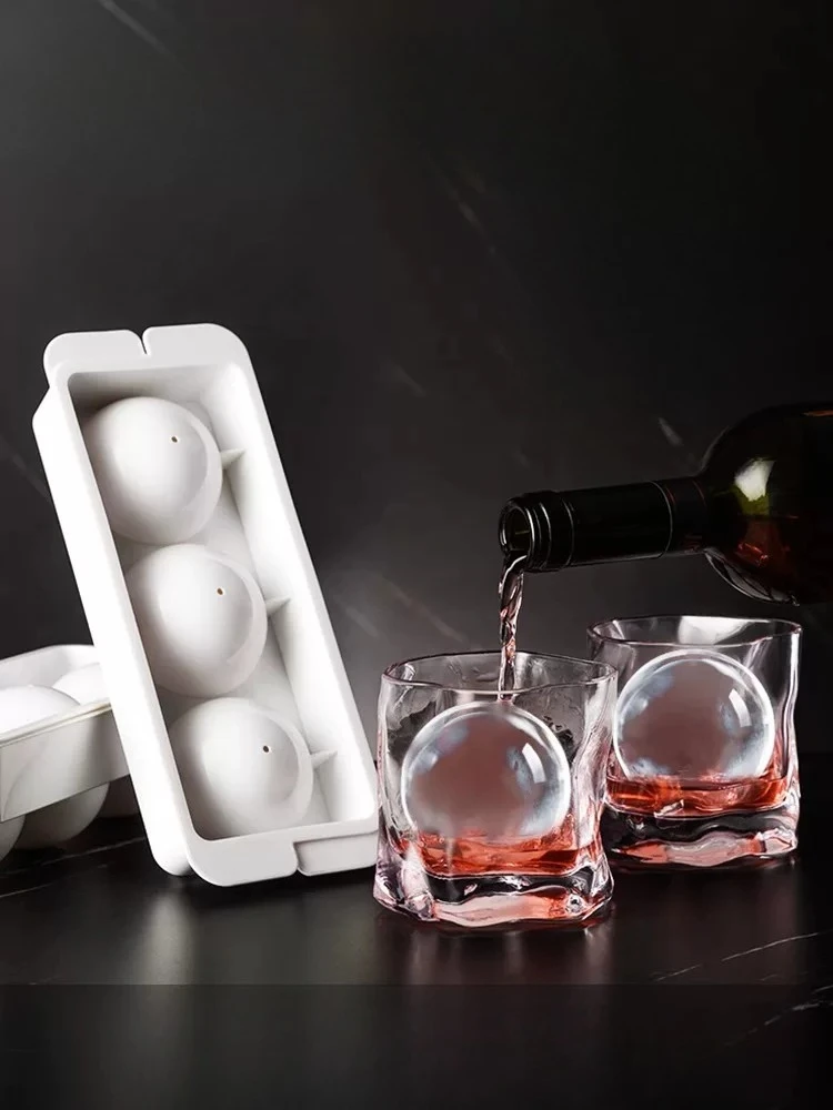 Large Ice Hockey Ice Cube Artifact, Bubble Free Round Ball Ice Cube Box Mold
Large Ice Hockey Ice Cube Artifact, Bubble Free Round Ball Ice Cube Box Mold
