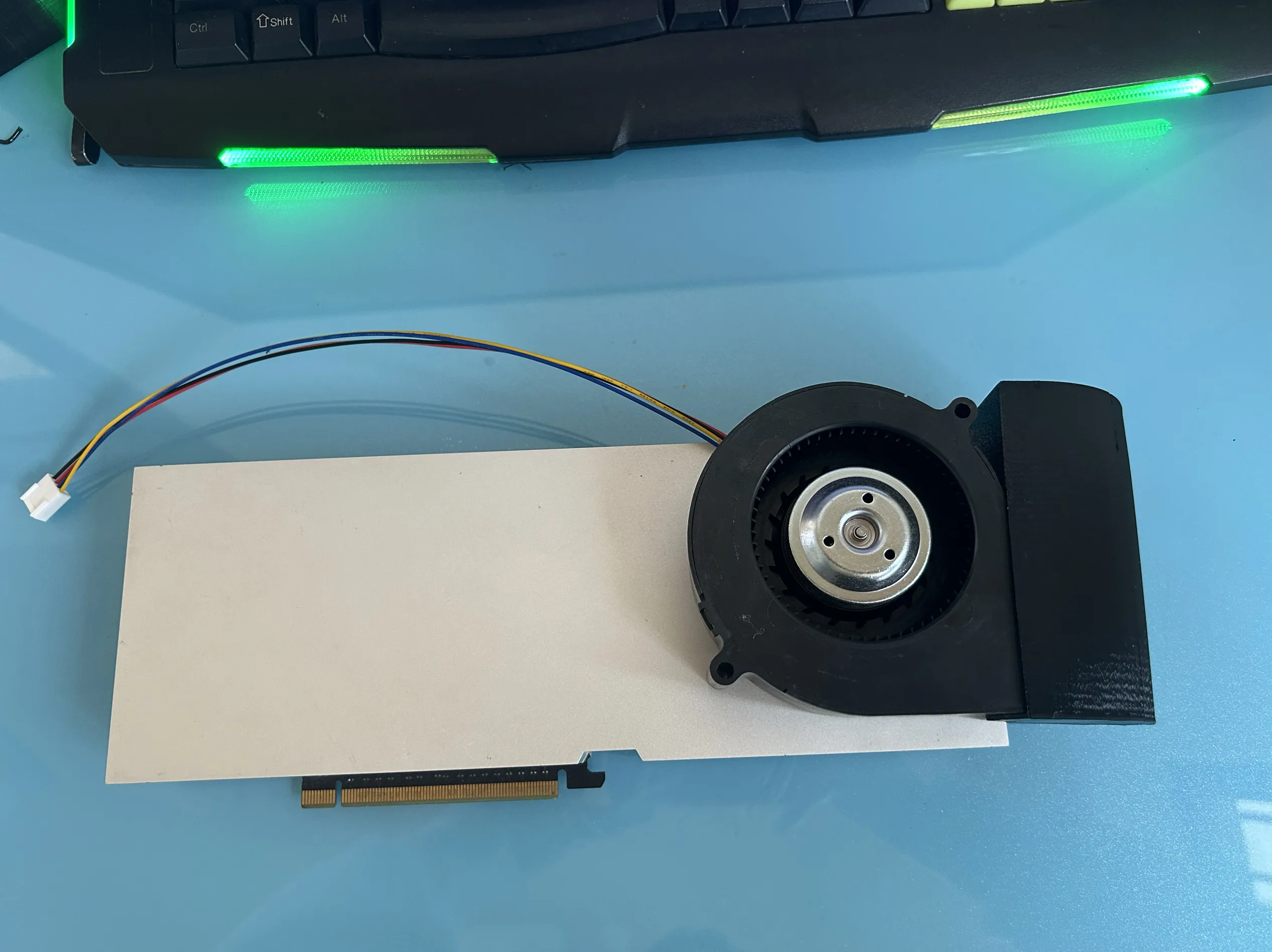Active Cooling Mod for Tesla A100, H100, A40, A30, A16, A800, L40, 170HX Series G10D12BS8AZ-57Z99
Active Cooling Mod for Tesla A100, H100, A40, A30, A16, A800, L40, 170HX Series G10D12BS8AZ-57Z99