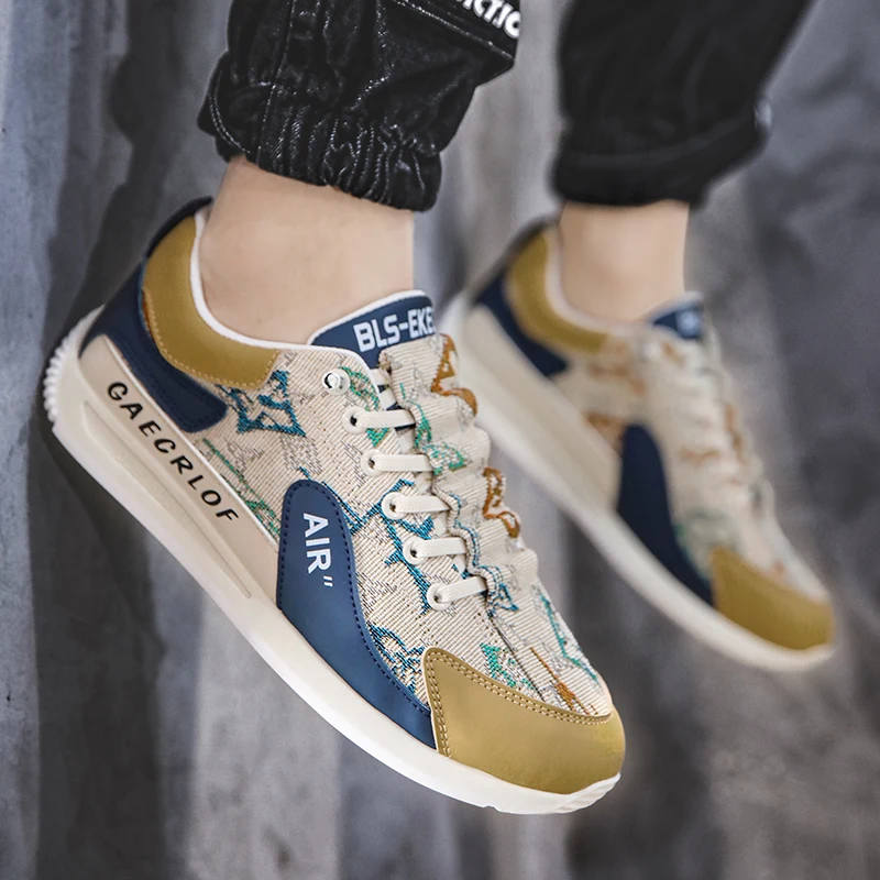 New spring and autumn men's shoes, the trendy brand Forrest Gump sports shoes for teenagers, running and height-increasing dad s
New spring and autumn men's shoes, the trendy brand Forrest Gump sports shoes for teenagers, running and height-increasing dad s