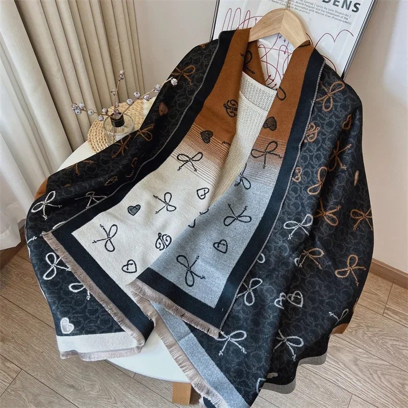 Cute bow girly style thickened scarf dual-purpose shawl with warm and windproof outside, student scarf simple and versatile
Cute bow girly style thickened scarf dual-purpose shawl with warm and windproof outside, student scarf simple and versatile