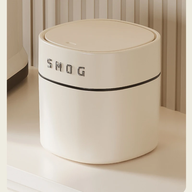 Cute Mini Trash Bin with Lid - Ideal for Desks, Coffee Tables, Bedrooms, and Office Spaces, Keeps Waste Hidden.
Cute Mini Trash Bin with Lid - Ideal for Desks, Coffee Tables, Bedrooms, and Office Spaces, Keeps Waste Hidden.