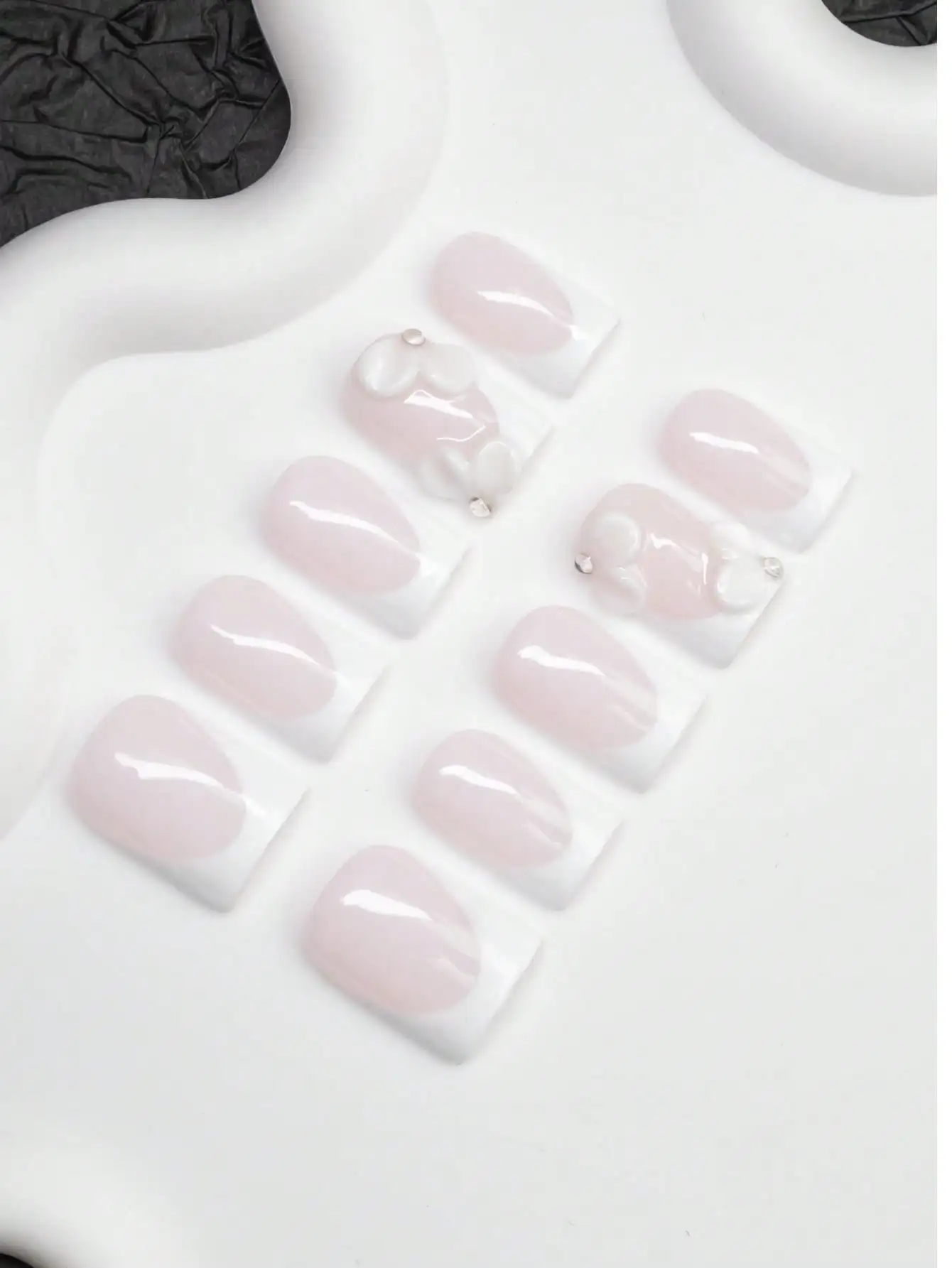 10pcs Square Shaped Handmade Nail Tips, Y2K Baddie Style, Nude & White Color With French Tips & Floral Design, Suitable For Wome
10pcs Square Shaped Handmade Nail Tips, Y2K Baddie Style, Nude & White Color With French Tips & Floral Design, Suitable For Wome