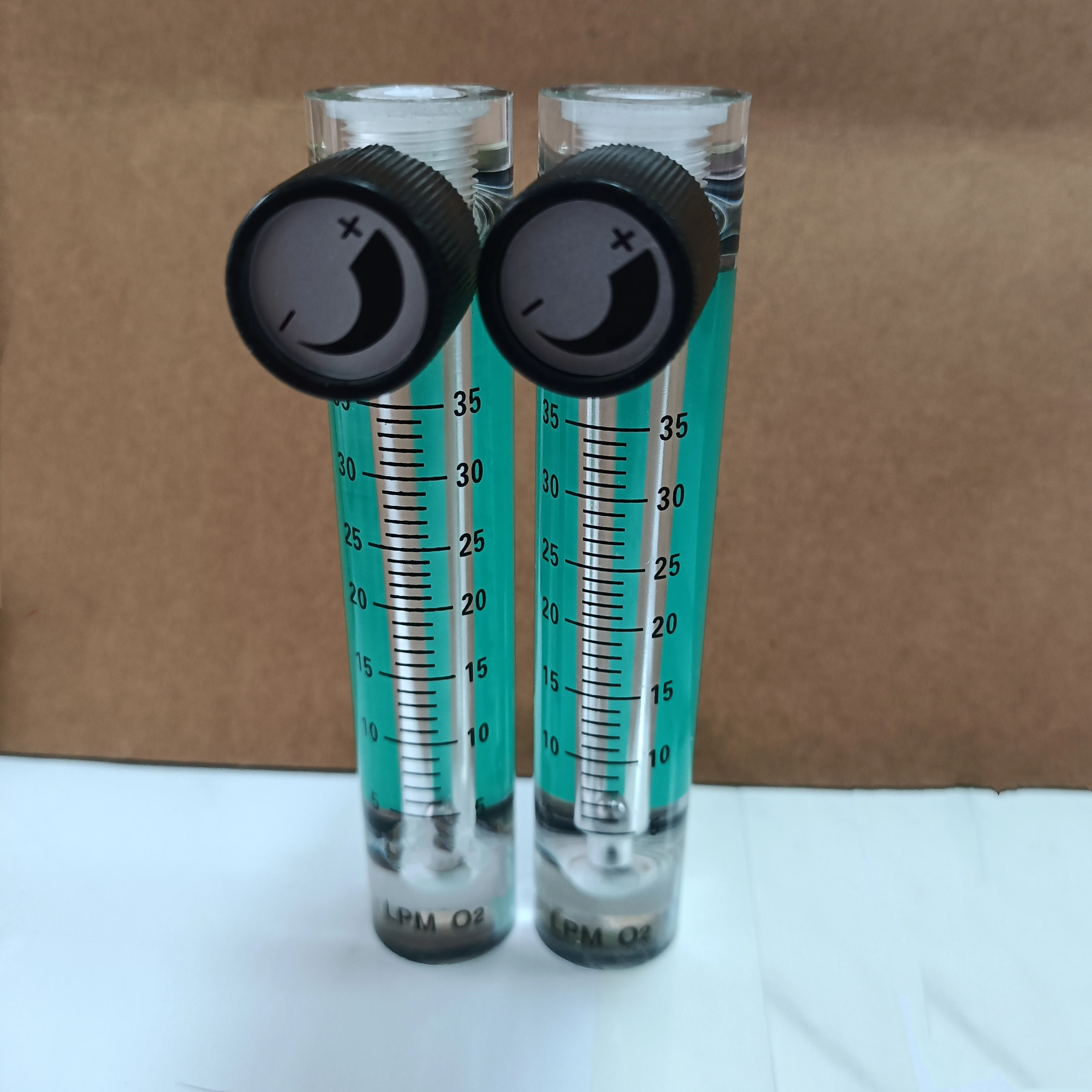 Acrylic Gas Air Oxygen Flow Meter Flowmeter Countor Indicator O2 With Valve Brass Connector 0.1Mpa 5-35L/Min Height 116mm
Acrylic Gas Air Oxygen Flow Meter Flowmeter Countor Indicator O2 With Valve Brass Connector 0.1Mpa 5-35L/Min Height 116mm