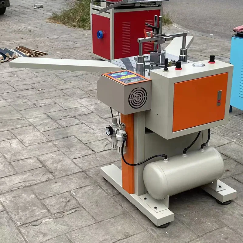Automatic joint machine touch screen numerical control intelligent nailing machine with splint price
Automatic joint machine touch screen numerical control intelligent nailing machine with splint price