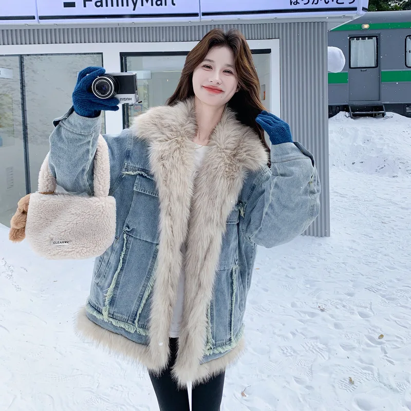 Woman winter coats Plush Patchwork denim jacket woman Classic Versatile Cotton-Padded Thickened Plush Woman clothing
Woman winter coats Plush Patchwork denim jacket woman Classic Versatile Cotton-Padded Thickened Plush Woman clothing