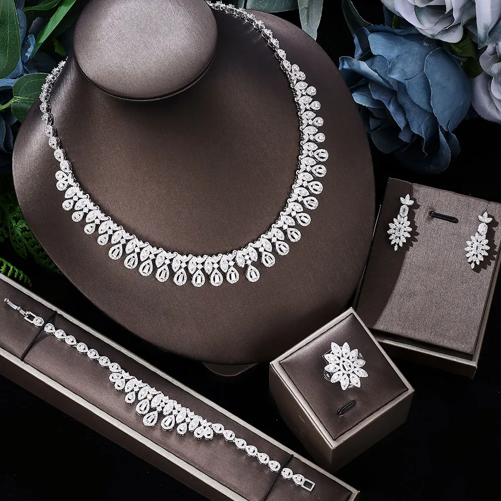 2024 Popular 4-piece Bridal Zirconia Full Set Women's Party Jewelry, Luxury Dubai Nigeria CZ Luxury Crystal Wedding Necklace Set
2024 Popular 4-piece Bridal Zirconia Full Set Women's Party Jewelry, Luxury Dubai Nigeria CZ Luxury Crystal Wedding Necklace Set
