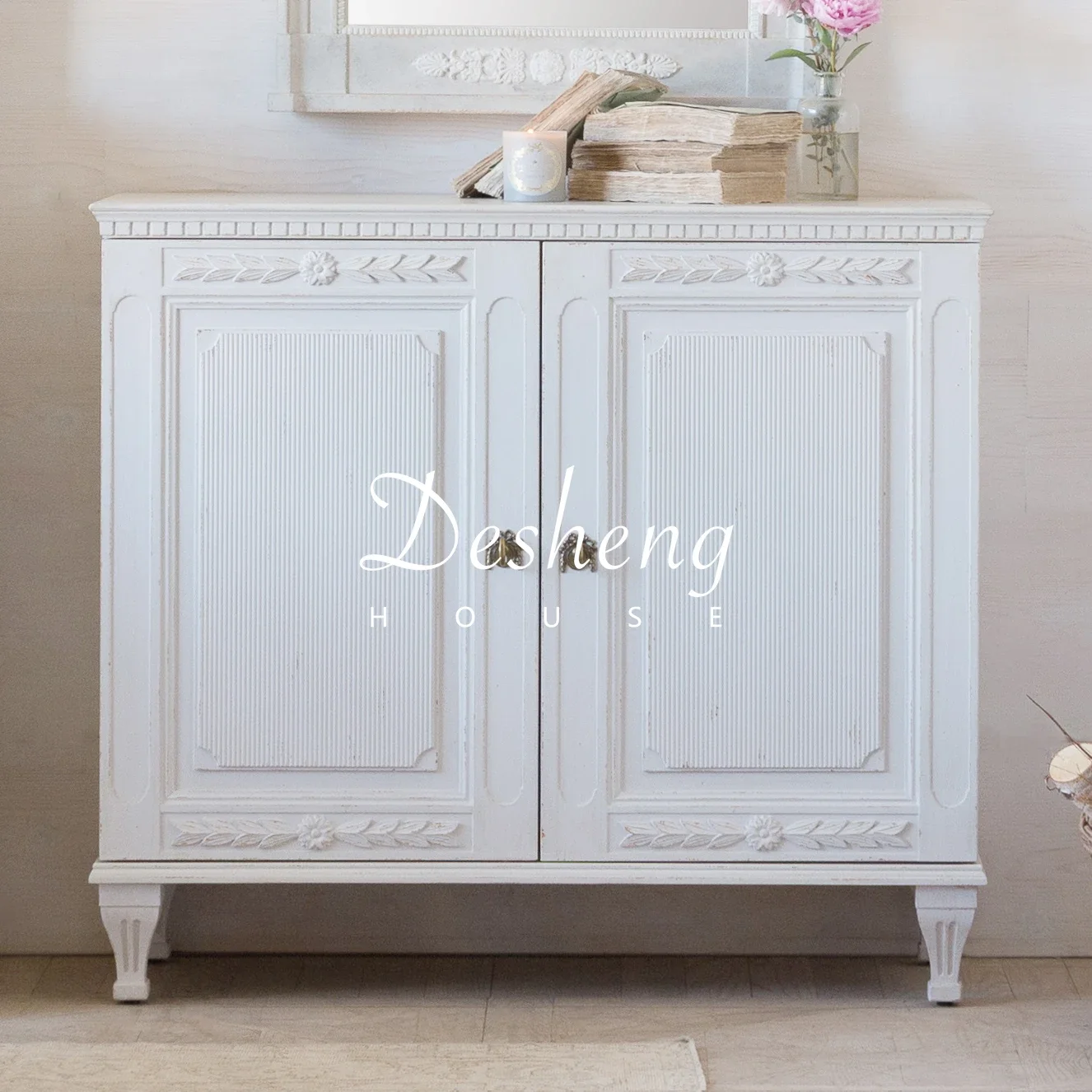 French retro old solid wood entrance cabinet guest restaurant dining side decorative cabinet
French retro old solid wood entrance cabinet guest restaurant dining side decorative cabinet