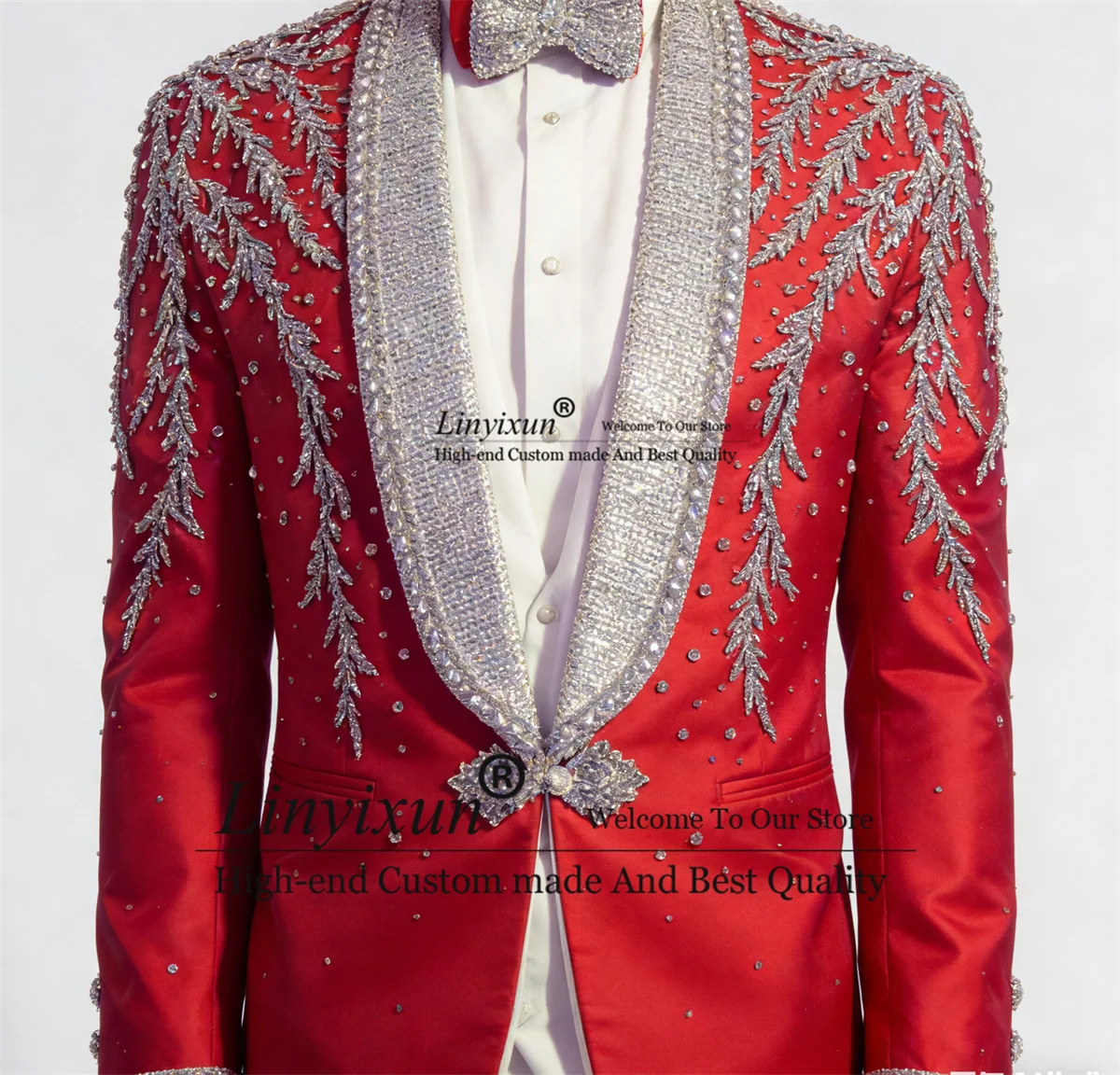 Мужские костюмы с блестящими кристаллами и бриллиантами с лацканами, комплекты из 3 предметов, свадебные костюмы для мужчин, облегающий пиджак для жениха по индивидуальному заказу
Мужские костюмы с блестящими кристаллами и бриллиантами с лацканами, комплекты из 3 предметов, свадебные костюмы для мужчин, облегающий пиджак для жениха по индивидуальному заказу