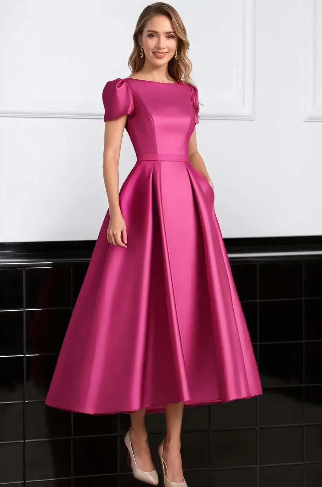 Elegant Pink Short Mother of the Bride Dress 2026 Scoop Tea Length A Line Satin Pleat Wedding Formal Guest Party Gown
Elegant Pink Short Mother of the Bride Dress 2026 Scoop Tea Length A Line Satin Pleat Wedding Formal Guest Party Gown