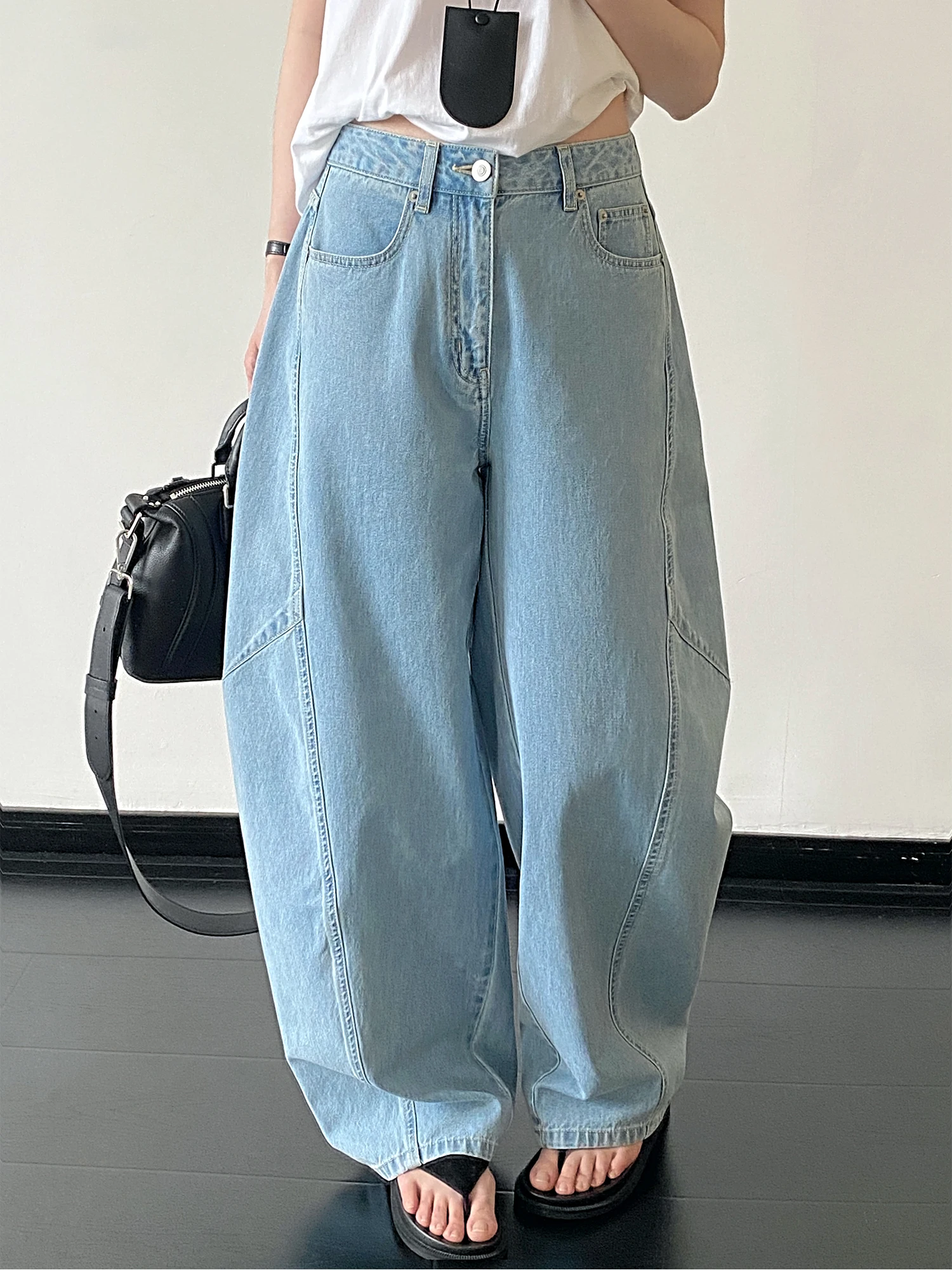 SunYeo Japanese Sle Wide Leg Jeans Loose Drapey Floor Length Pants High Waist Stand Fit Spring Summer Ladies Denim
SunYeo Japanese Sle Wide Leg Jeans Loose Drapey Floor Length Pants High Waist Stand Fit Spring Summer Ladies Denim