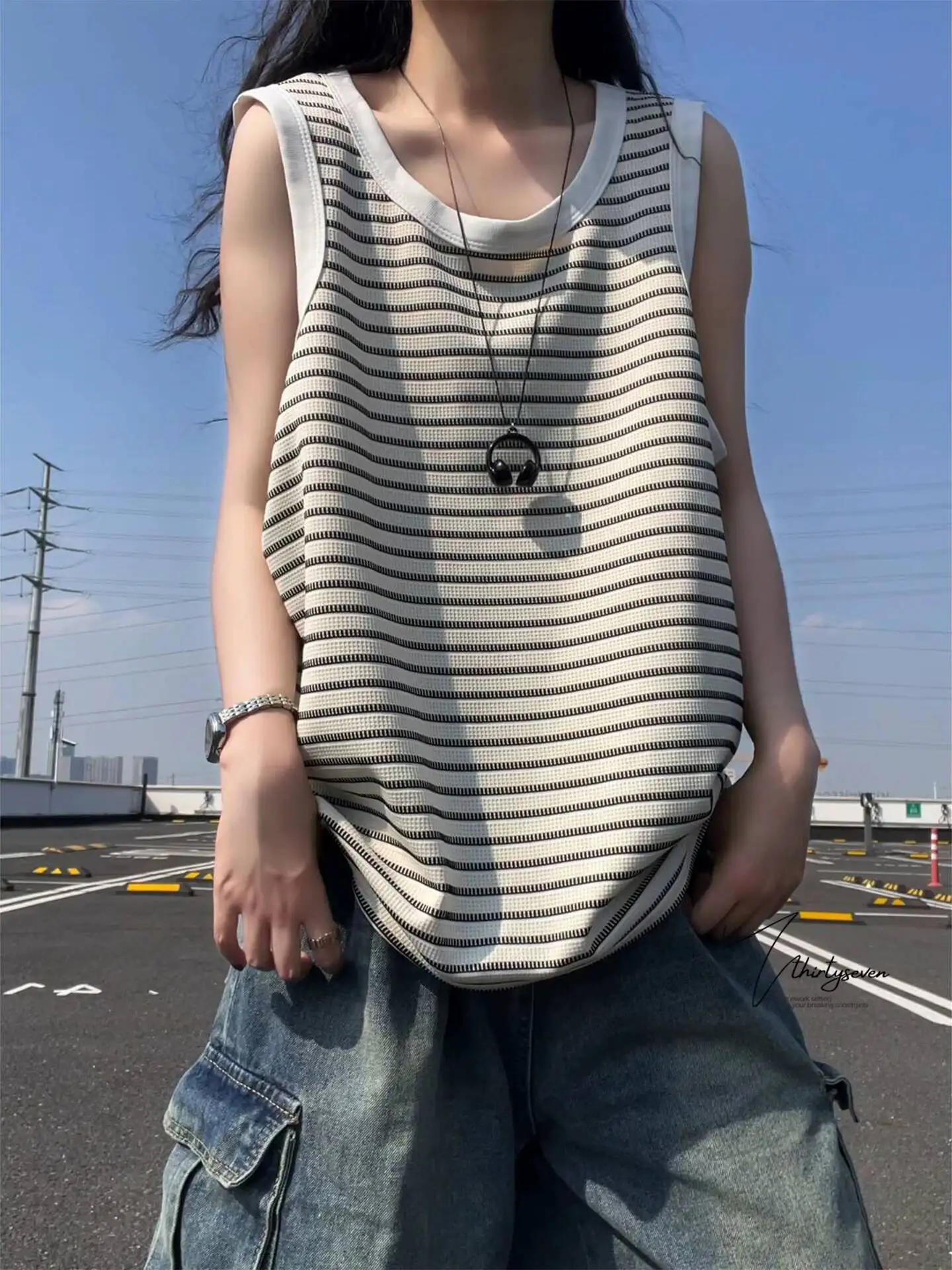 Women Tank Top 2026 New Summer Men's High Street Retro Striped Vest Tank Top American Style Comfortable Breathable Sports Casual
Women Tank Top 2026 New Summer Men's High Street Retro Striped Vest Tank Top American Style Comfortable Breathable Sports Casual